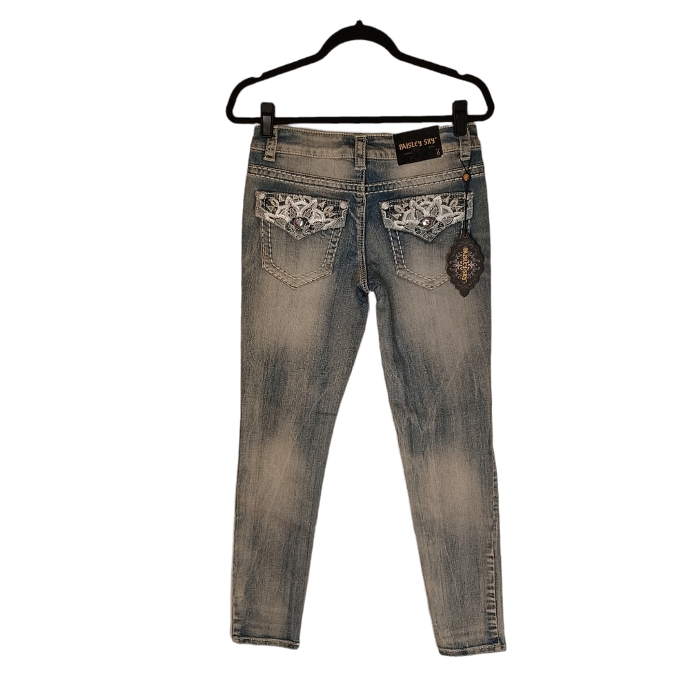 PAISLEY SKY Light Denim Solid Silver Embroidered Pocket Skinny Jeans 6 NWT